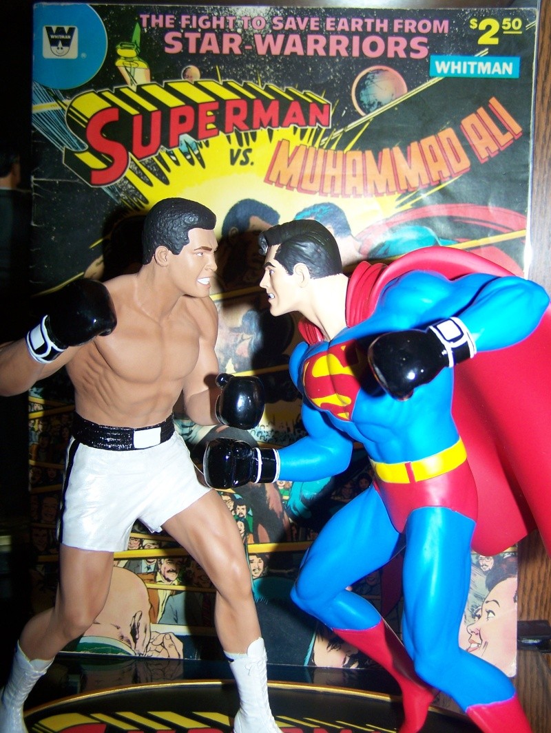 Superman versus Mohamed Ali diorama par DC Direct - Page 2 100_5318