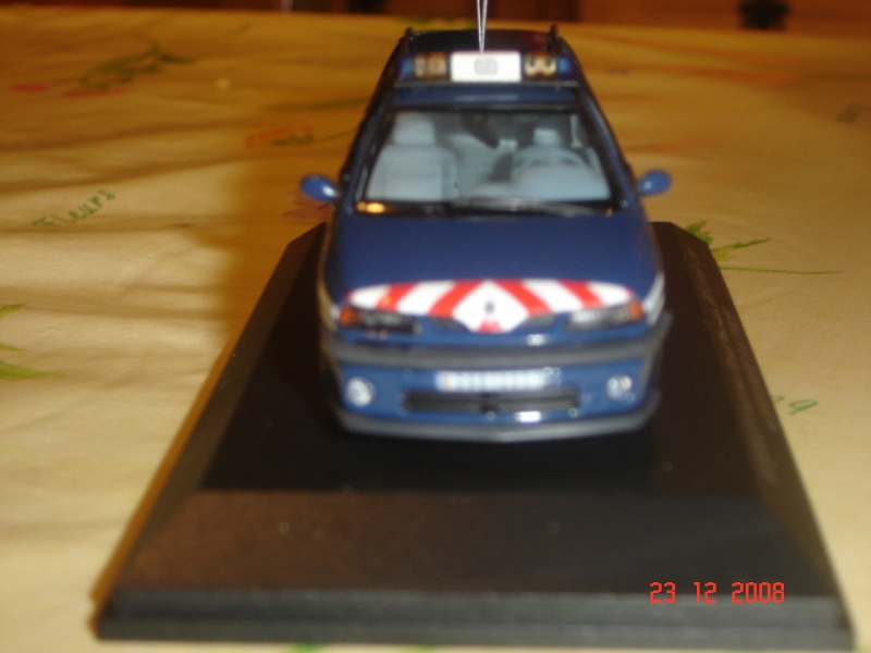 Ma collection de véhicule de gendarmerie Dsc03314