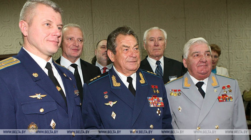 Candidates cosmonautes Biélorusses 1809xx10