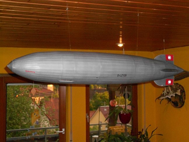 LZ- 129  "Hindenburg"   /  Schreiber, 1:200 - Seite 5 Hi4510