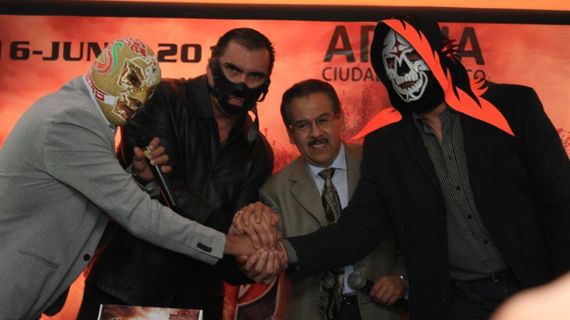 Dr. Wagner Jr. à TripleMania contre la =AAA= ?  Aaa_pc12