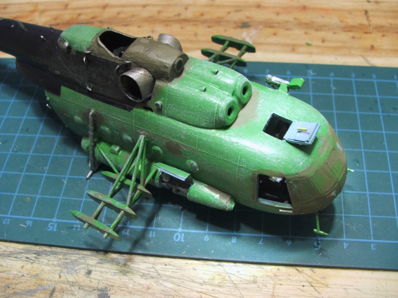 [CONCOURS HELICO] Mil MI 8 - KP - 1/72 - le 21/12 -> F I N I   ! ! <- (photos page 19) - Page 11 Ch11510