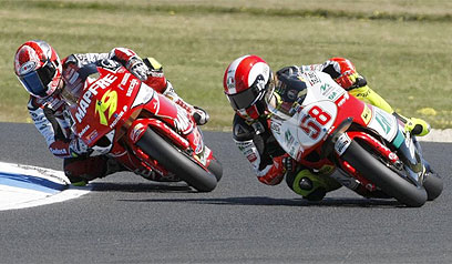 El hilo del Motociclismo - Mundial 2013 - Página 5 Simonc11