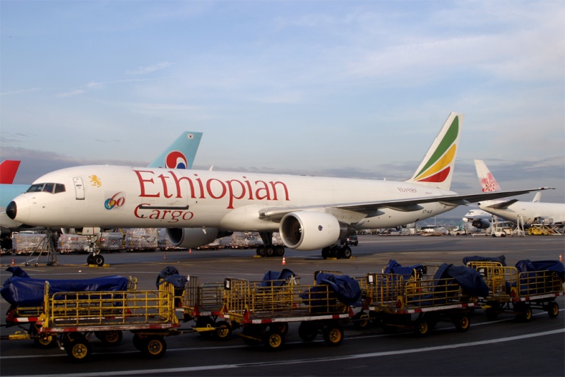 1.12.08 Ethiopian Cargo B757 ET-AJS 752_et10