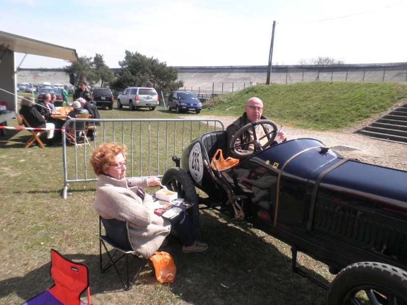 Vintage Revival Montlhery 2013 - Page 6 P4200511