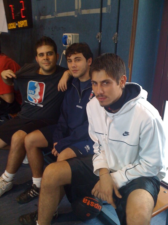 29 NOVEMBRE 2008 - Street Basket @ "Scuola Piranesi" Img_0011