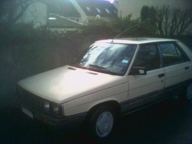 Ma 2ième Renault 11: c'était une GTD Phase 1 de 1984 Gtd01t10