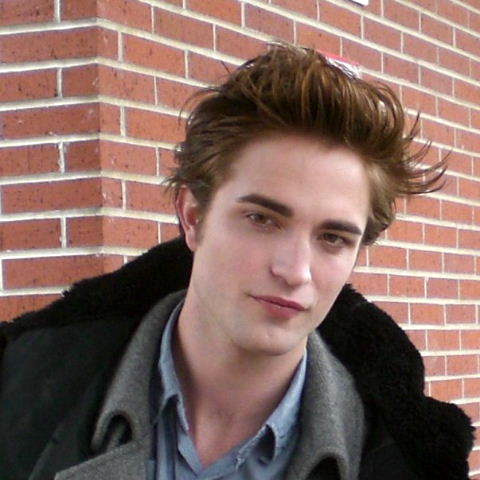 Photos d'Edward Cullen et de Robert Pattinson Robert10