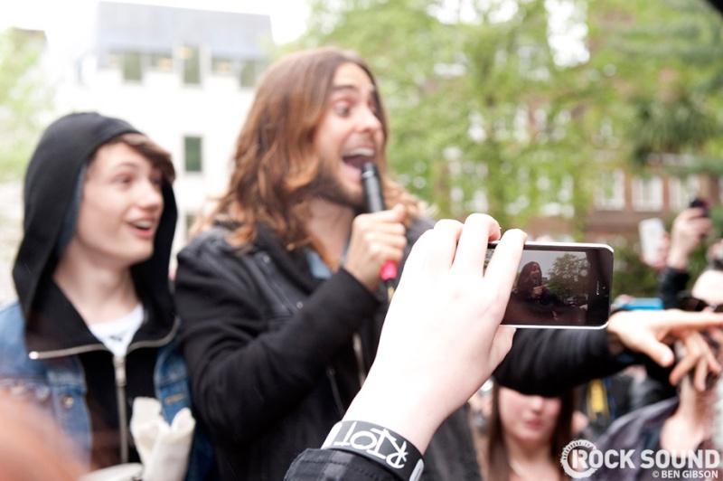 Concert improvisé à Londres - #MarsFlashLondonShow Flashm19