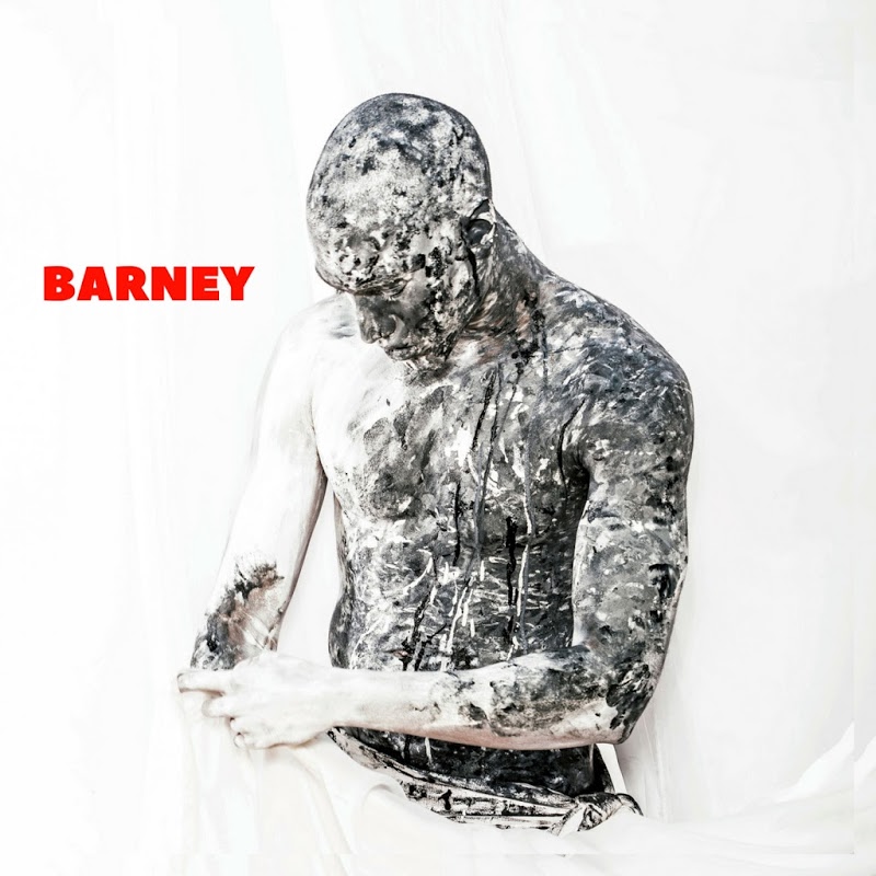 BarneyPm-Barney-WEB-FR-2018-AZF 00-bar11