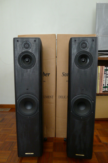 Sonus Faber Toy Tower floorstanding speakers (sold) P1070010