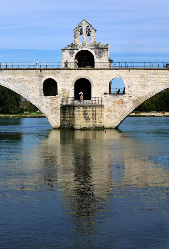 Le pont d'Avignon Dsc04610