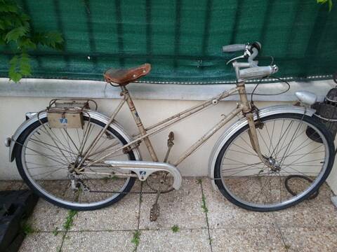 Vélo ancien Peugeot d'avant guerre 1939?