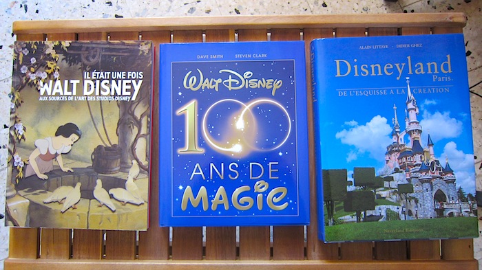 Les livres Disney - Page 25 Img_3043