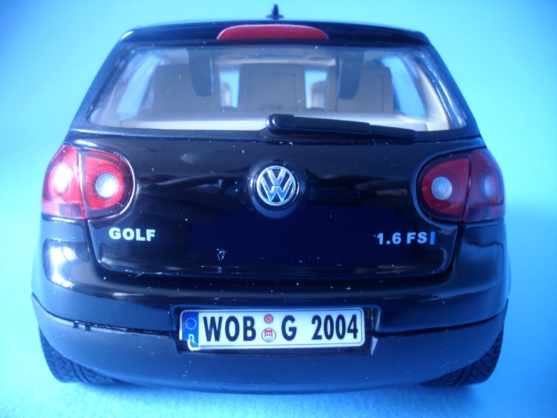 VW Golf 5 1:18 Bburago Sam_0838