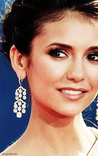 Nina Dobrev Vavani11