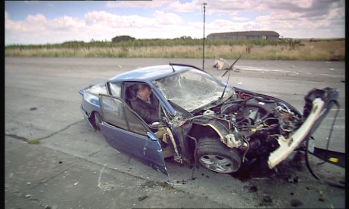 Les épaves d'ALPINE (accidentées ou abandonnées) - Page 13 A610_a17