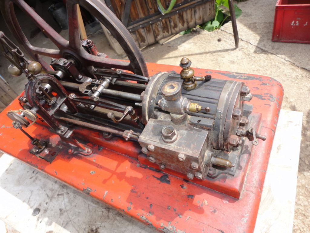 MOTEUR - moteur de machine a vapeur   Dsc02318