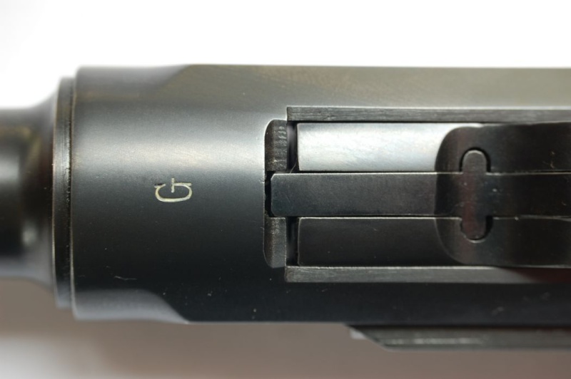 Un pistolet Luger de la Luftwaffe fabriqué par Krieghoff. 06410