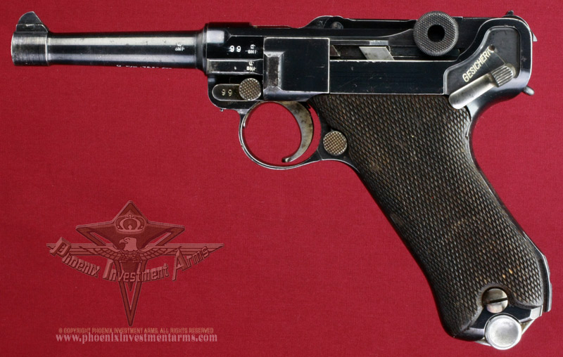 Un pistolet Luger de la Luftwaffe fabriqué par Krieghoff. Kriegh10
