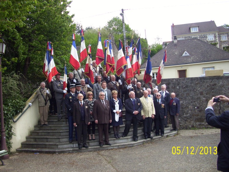 COMMEMORATION DU 8 MAI 1945 A PUTANGES (ORNE) 100_3322