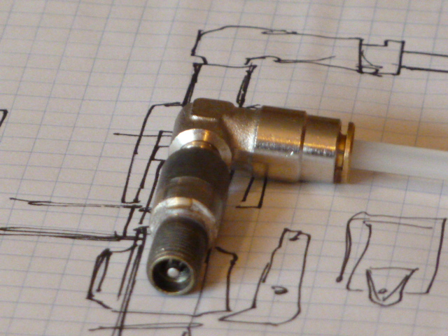 prototype de mitraillette légère à valve scrader - Page 2 P1010441