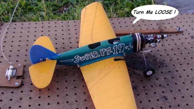 Super PT-19 !! IT FLYS !!!!! (or, "How I Test the Tensile Strength of Spider Wire !!) 4_13