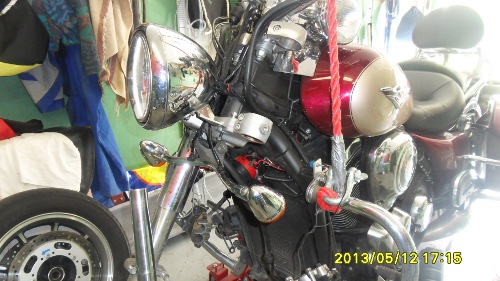 1700 TOURER - tuto remplacement joints spi suspension Sdc11136