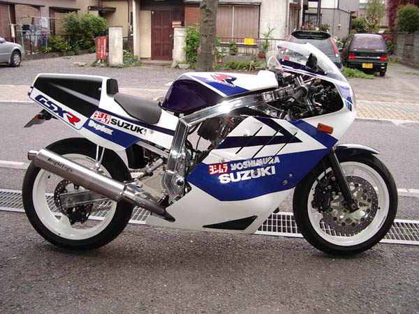 GSXR For Ever ! Le topic du Gex .. - Page 12 Gsx-r110