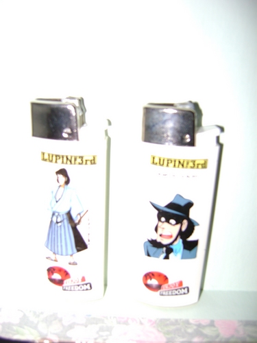GADGET ACCENDINI PUZZLE SPILLE ABBIGLIAMENTO & VARIE DEDICATO AL MONDO DEI CARTOON GIAPPONESI Accend10