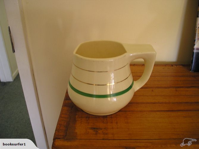 Rare Crown Lynn Jug, one of a kind? - Is a 714 old shaving mug .. 27284010