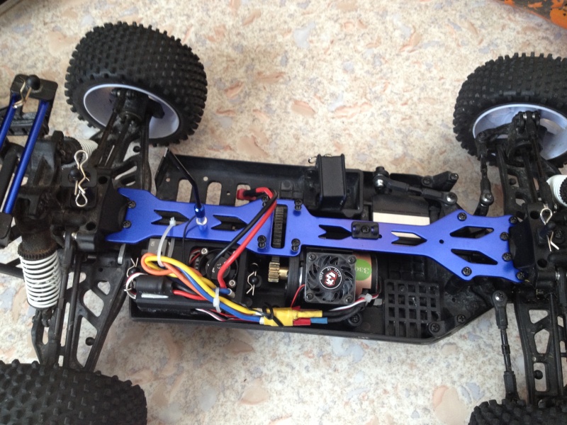 Buggy RC systeme ou t2m 1/10 Img_1610
