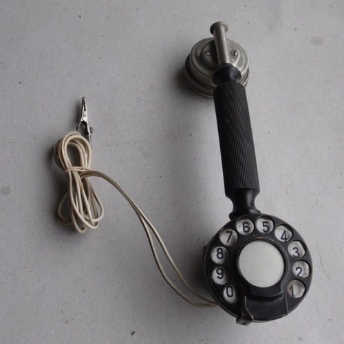 vieux téléphone de services T2ec1610