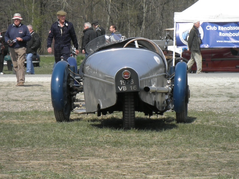 Vintage Revival Montlhery 2013 - Page 6 P4210112