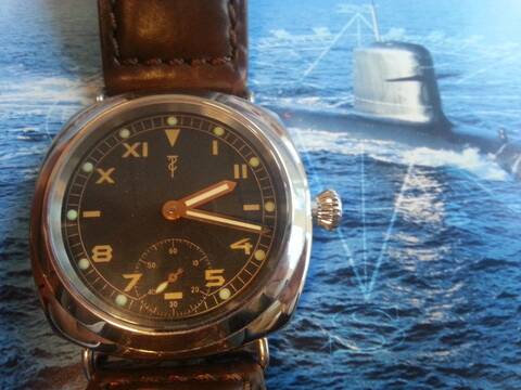 Aha montre sales