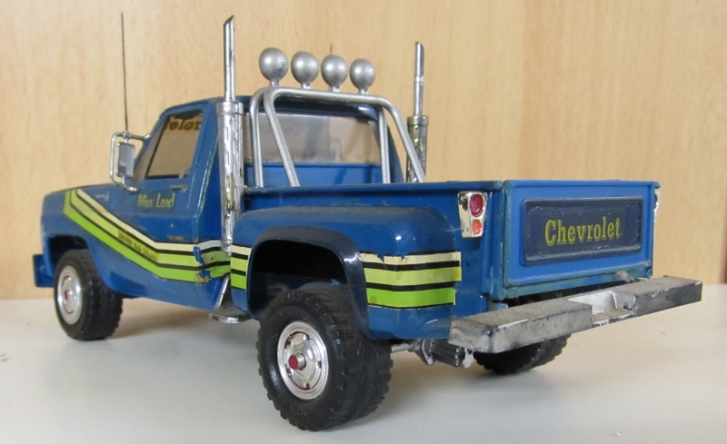 Chevrolet Pickups 1985_c13