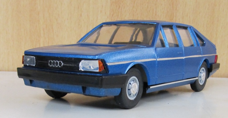 Audi 100 LS Avant in 1 zu 25 Audi_115