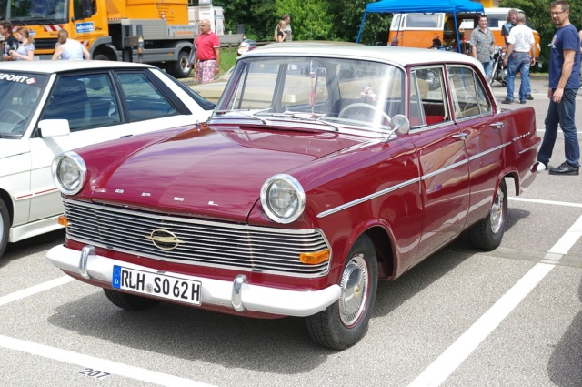 Cars, cars, and more cars - Page 3 Opel_r11