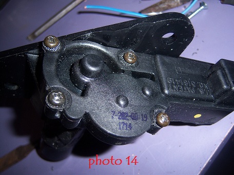 Tuto réparation, changement moteur de mécanisme de custode  Photo114