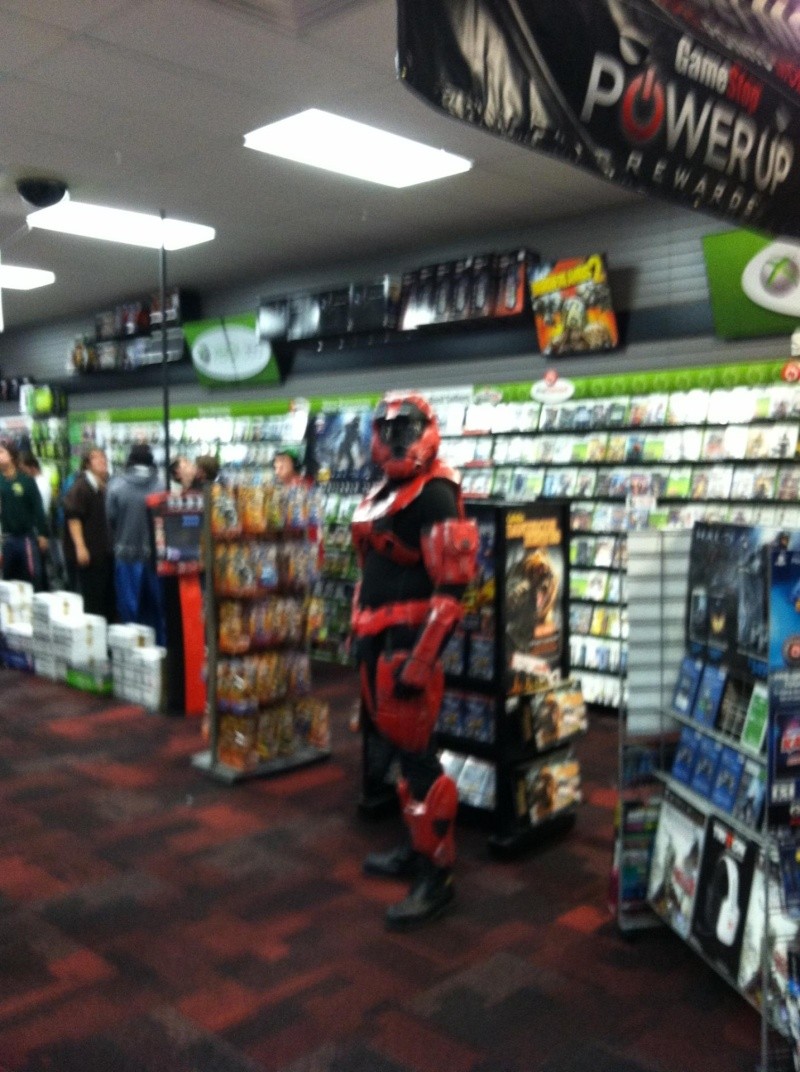 Halo Reach Suit at the Halo 4 Midnight Release Att_1310