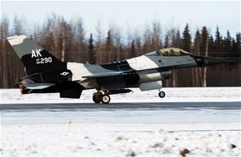 F-16 c block 50 revell 1/72 décoration Agressor Arctic  08031710