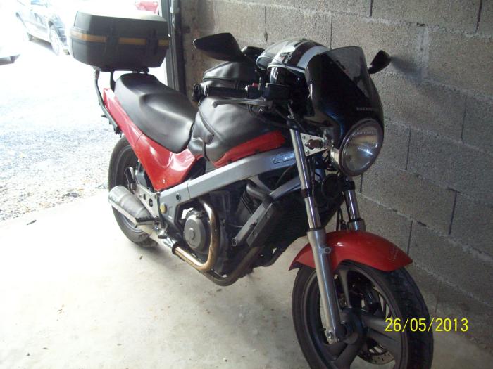 ( vendue ) HONDA 650 NTV année 1995 - 77000 Km - 500 euros Ntv115