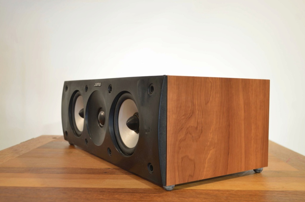 Jamo S62 + S622 Center & Bookshelf Speaker (Used) Dsc_0738