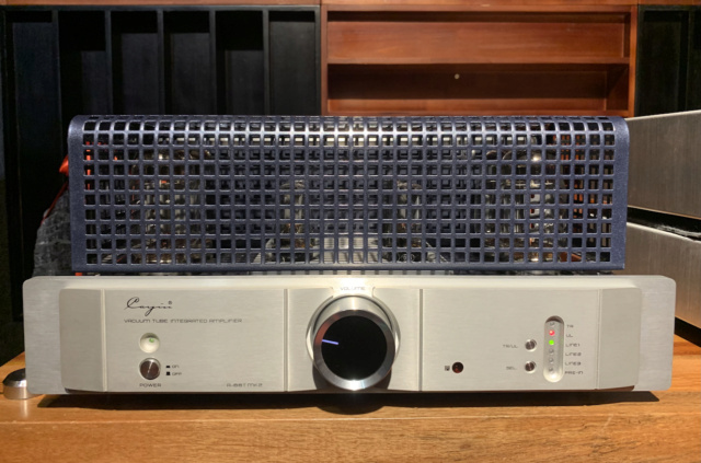 Cayin A-88T MK2 KT88 Tube Amplifier SOLD Img_2113