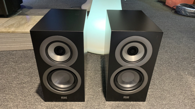 ELAC BS U5 Uni Fi Slim Bookshelf Speakers Sold
