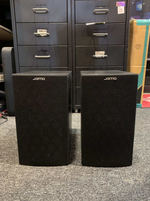 Jamo S622 Bookshelf Speaker Black (Used) Img_3118