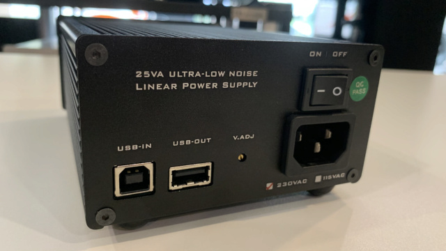 Jays Audio LPS-25VA Linear Power Supply (Used) Img_4020