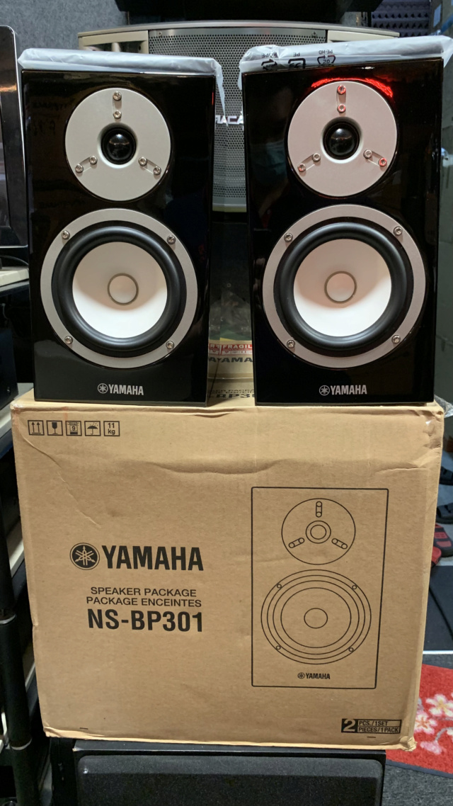 Yamaha NS-BP301 Bookshelf Speaker (Sold) Img_4410