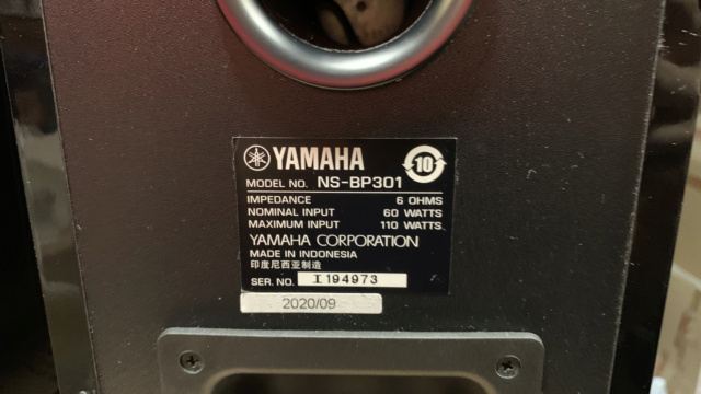 Yamaha NS-BP301 Bookshelf Speaker (Sold) Img_4413