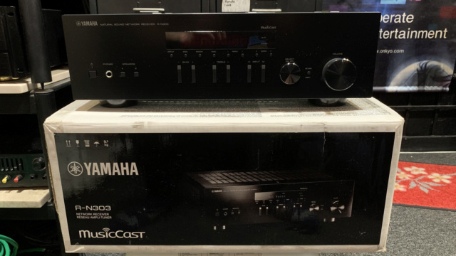 Yamaha R-N303 Integrated Amplifier (Used) SOLD Img_4429